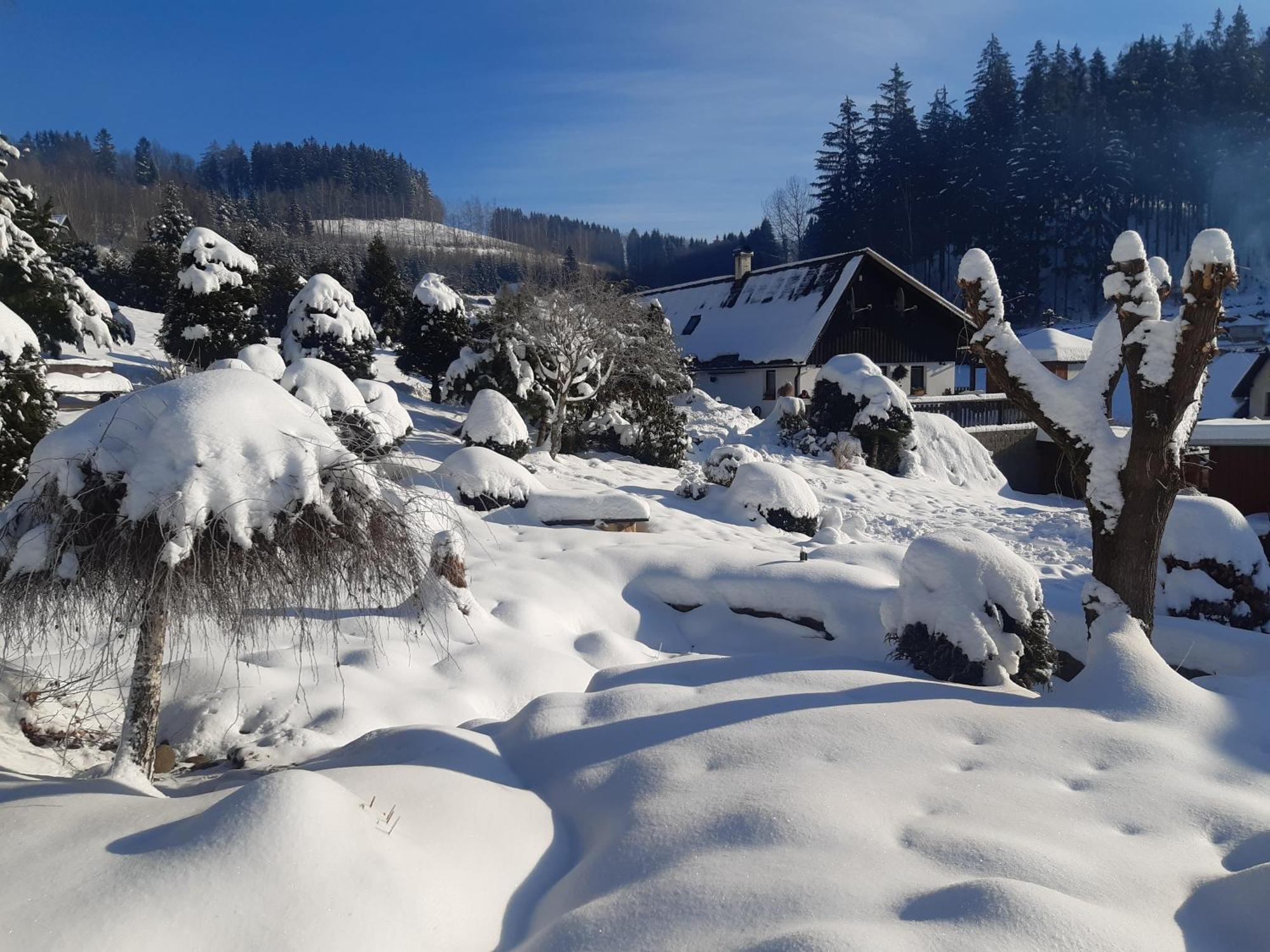 Chalupa V Haraticich Jablonec nad Nisou Bagian luar foto